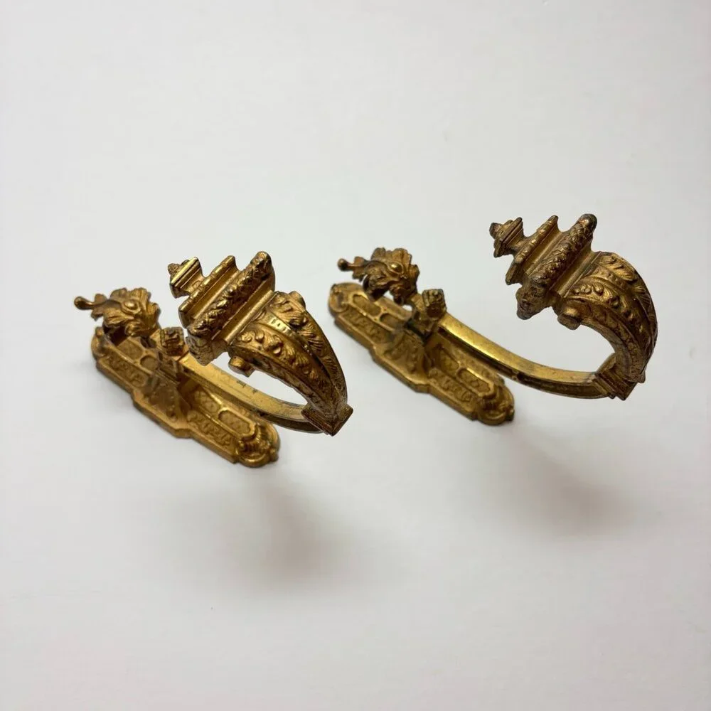 Pair Of Antique ornate Victorian gold bronze curtain rod holder tiebacks - Picture 4 of 4
